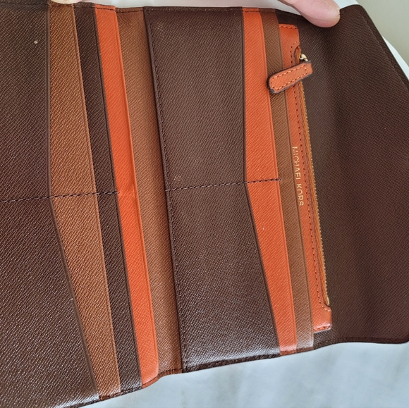Michael kors wallet - Picture 3 of 3
